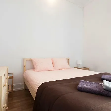 Very Typical House Lisbona